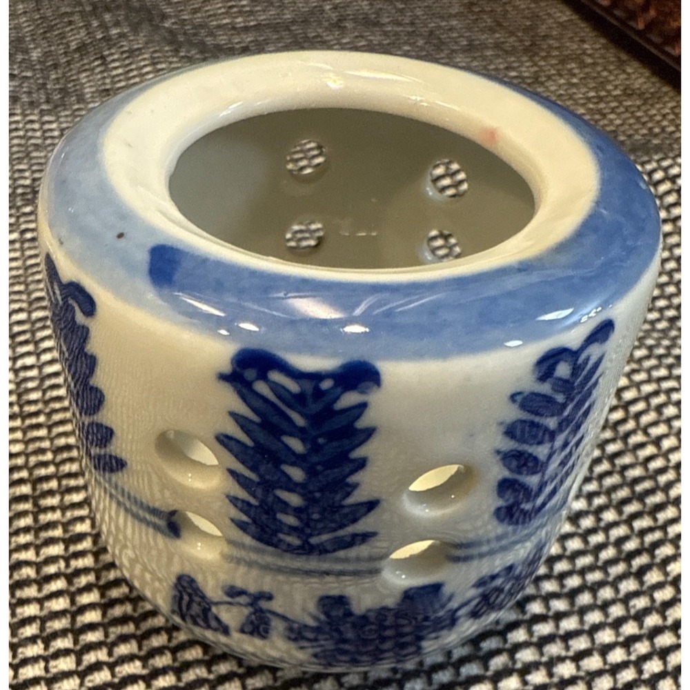 Blue & White Ceramic Candle Holder or Incense Burner with Floral Motif‎